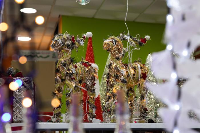 Estos son los 18 adornos navideños más horteras que puedes encontrar en un chino