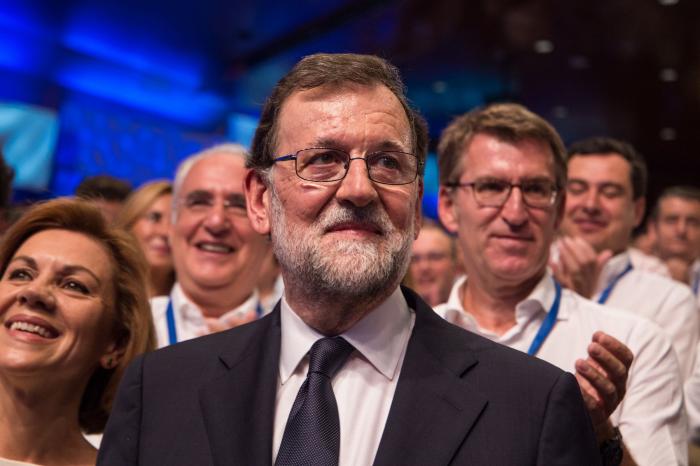 Rajoy se despide del PP: "Me aparto pero no me voy, seré leal"