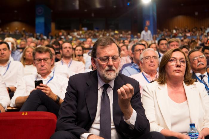 Rajoy se despide del PP: "Me aparto pero no me voy, seré leal"