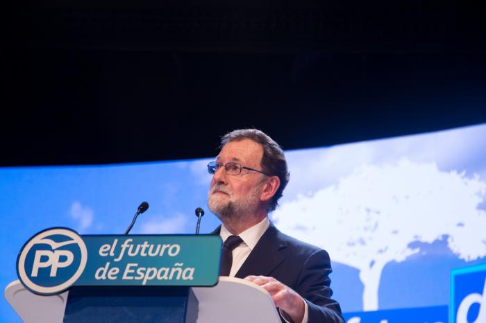 Rajoy se despide del PP: "Me aparto pero no me voy, seré leal"