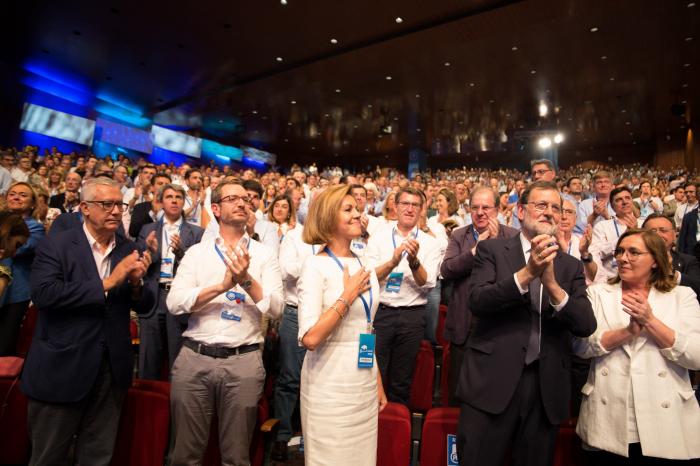 Rajoy se despide del PP: "Me aparto pero no me voy, seré leal"