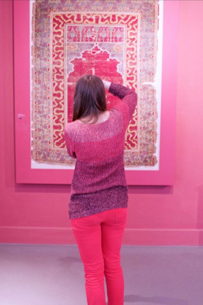 Este fotógrafo combina los visitantes de los museos con las obras y el resultado es maravilloso