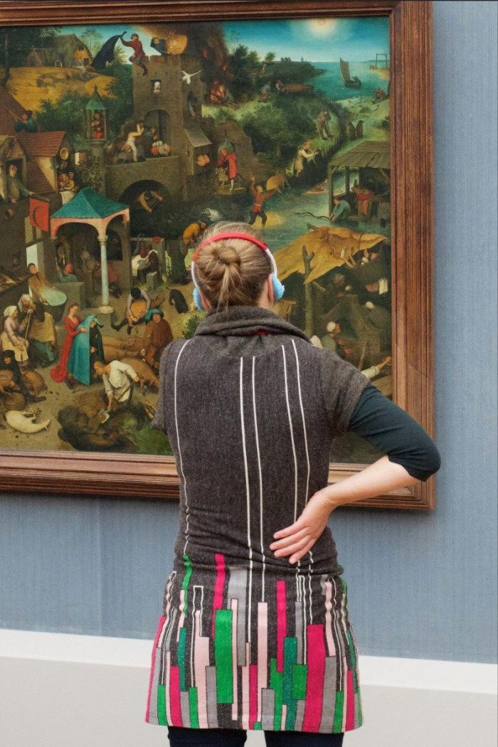 Este fotógrafo combina los visitantes de los museos con las obras y el resultado es maravilloso