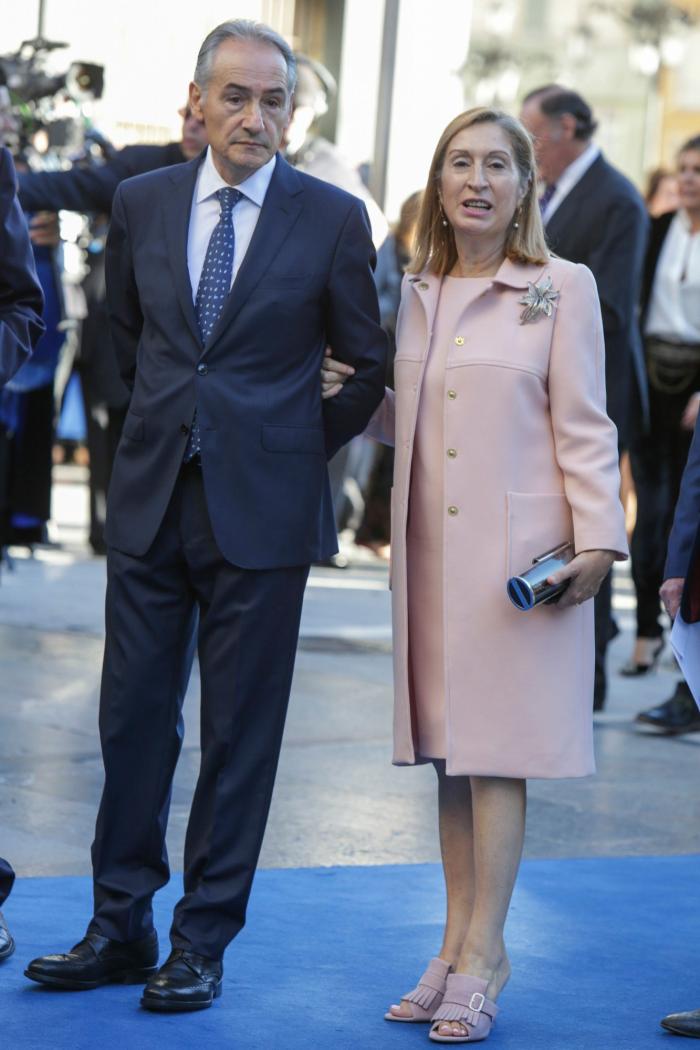 El mensaje de las corbatas verdes de Felipe VI y Mariano Rajoy en los Premios Princesa de Asturias 2017