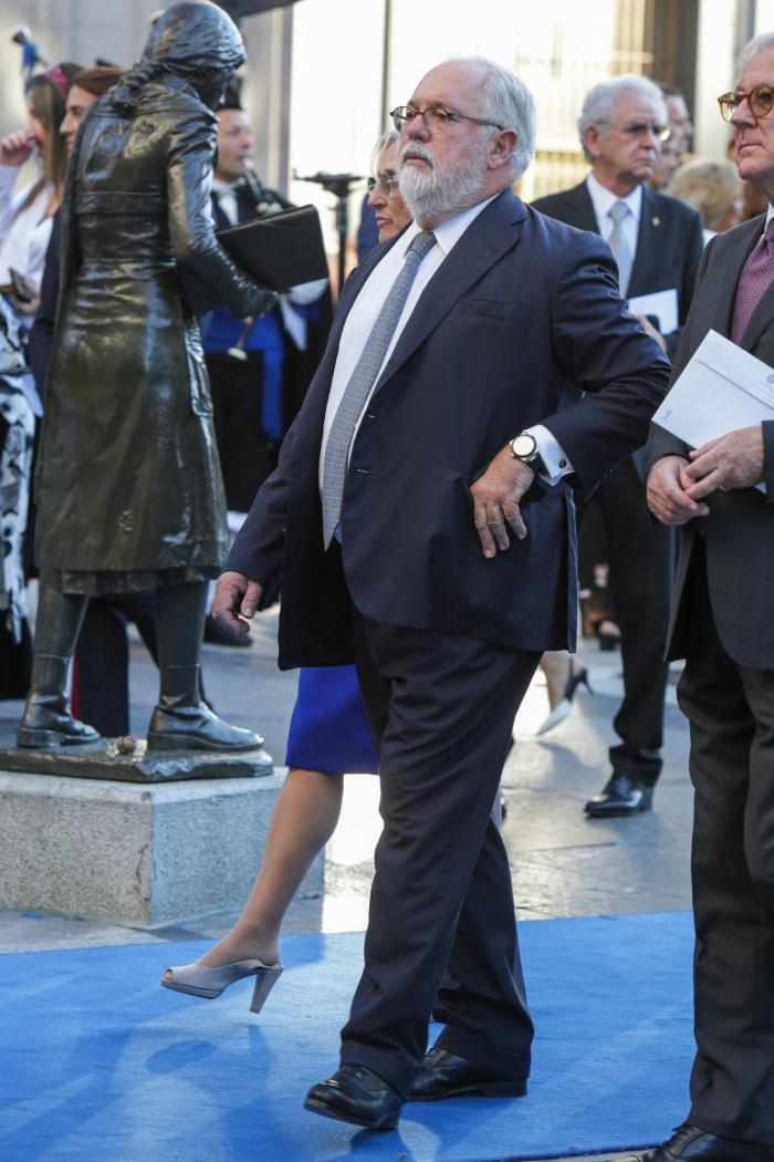 El mensaje de las corbatas verdes de Felipe VI y Mariano Rajoy en los Premios Princesa de Asturias 2017