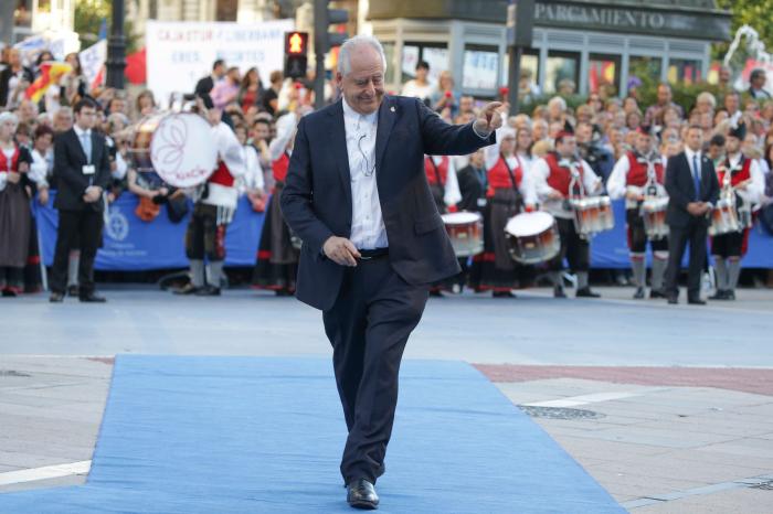 El mensaje de las corbatas verdes de Felipe VI y Mariano Rajoy en los Premios Princesa de Asturias 2017
