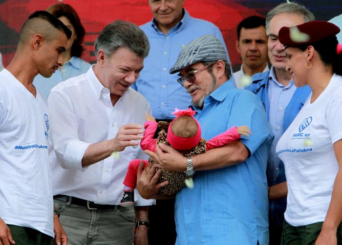 Las FARC pasan de ser guerrilla a partido "sin cambiar de ideología"