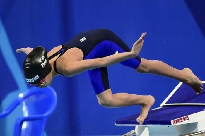 Una niña de 10 años compite en los Mundiales de natación de Kazan