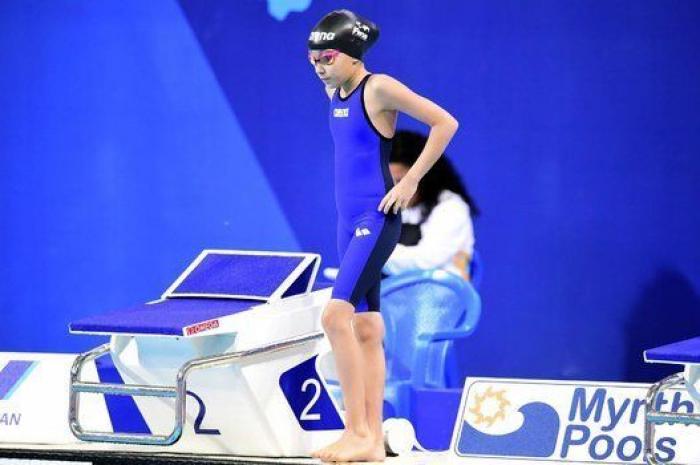 Una niña de 10 años compite en los Mundiales de natación de Kazan