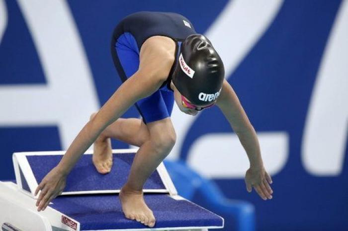 Una niña de 10 años compite en los Mundiales de natación de Kazan