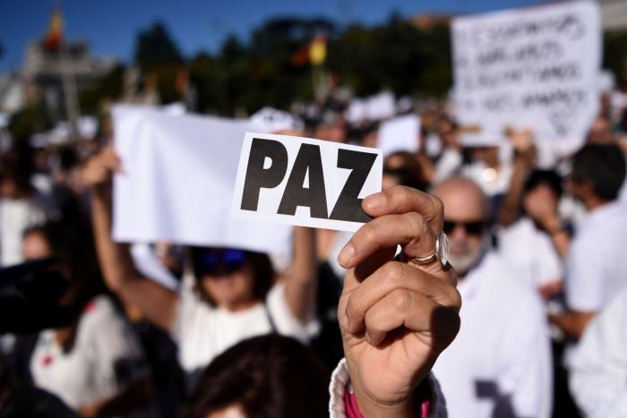 Un periodista de laSexta, insultado tras informar sobre las cargas policiales en el 1-O