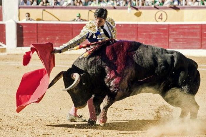 Francisco Rivera Ordóñez, en estado "muy grave" tras sufrir una cornada en Huesca