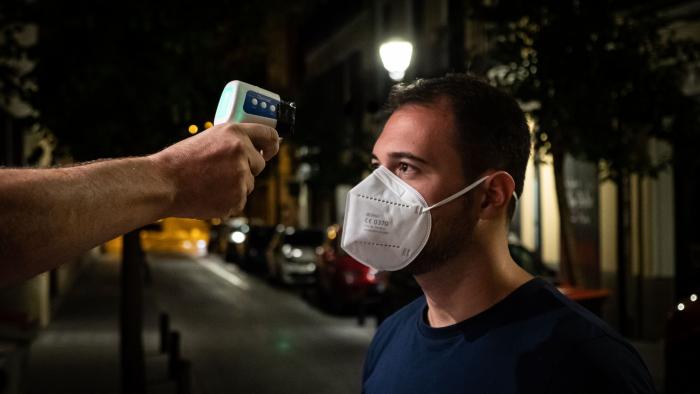 Los pantallazos de WhatsApp con una discoteca de Madrid que indignan a Twitter