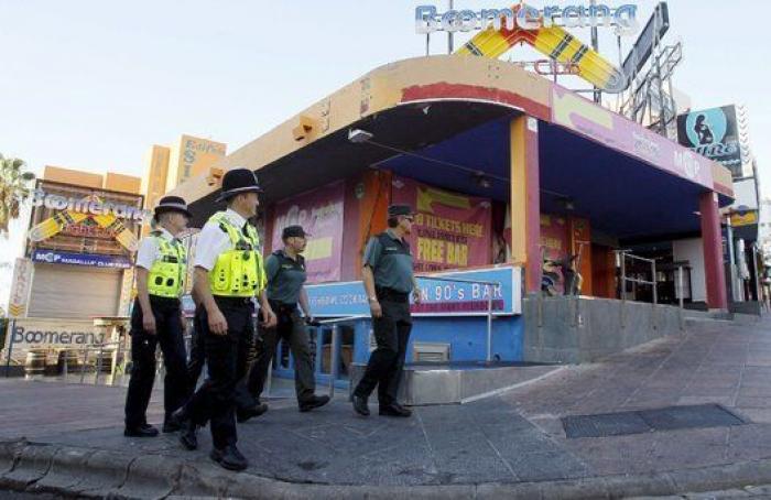 'Bobbies' británicos para calmar a las hordas de turistas en Magaluf