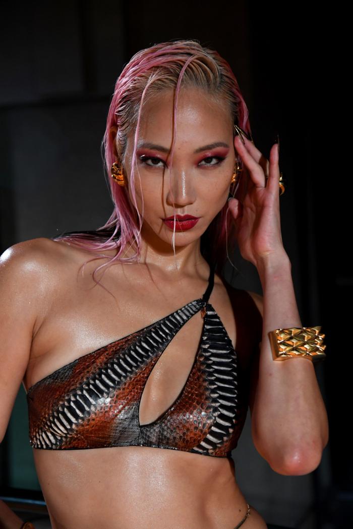 Rihanna asesta el último golpe a Victoria's Secret con su sugerente desfile de lencería