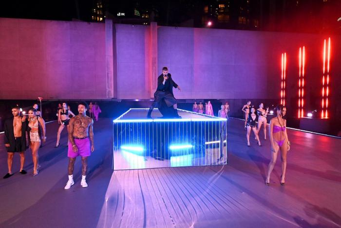 Rihanna asesta el último golpe a Victoria's Secret con su sugerente desfile de lencería