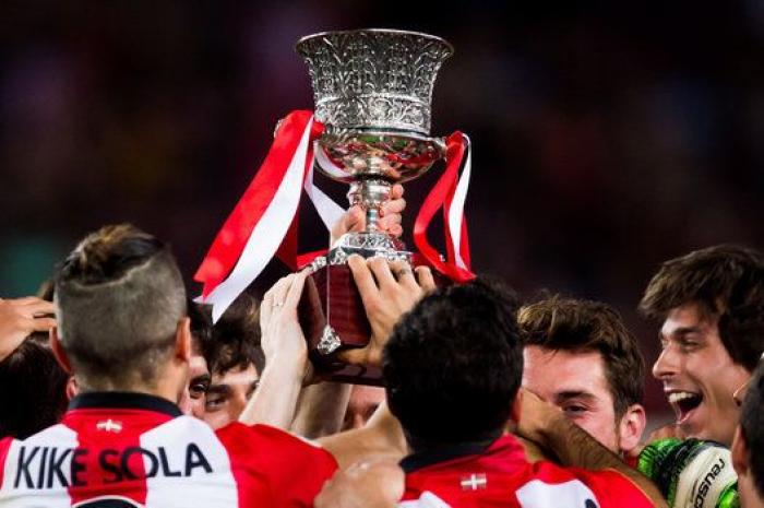 Aduriz hace campeón al Athletic tres décadas después