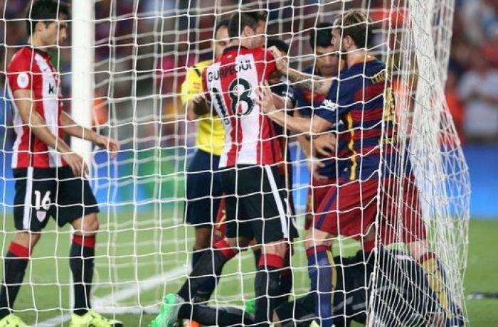Aduriz hace campeón al Athletic tres décadas después