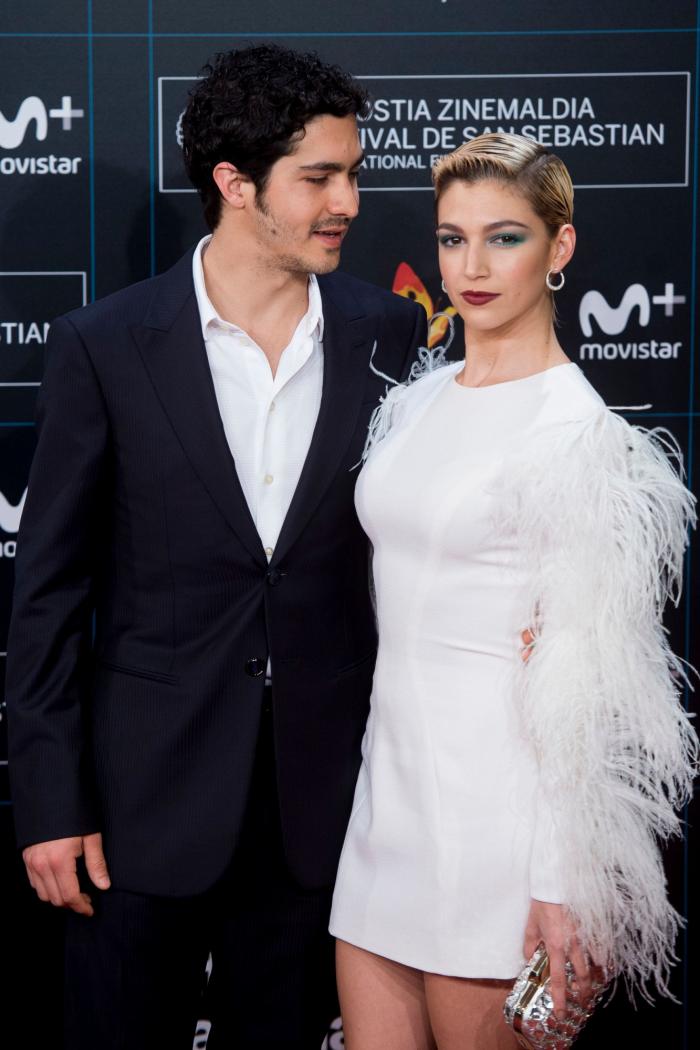 Úrsula Corberó y Chino Darín, acaramelados en su primer posado juntos