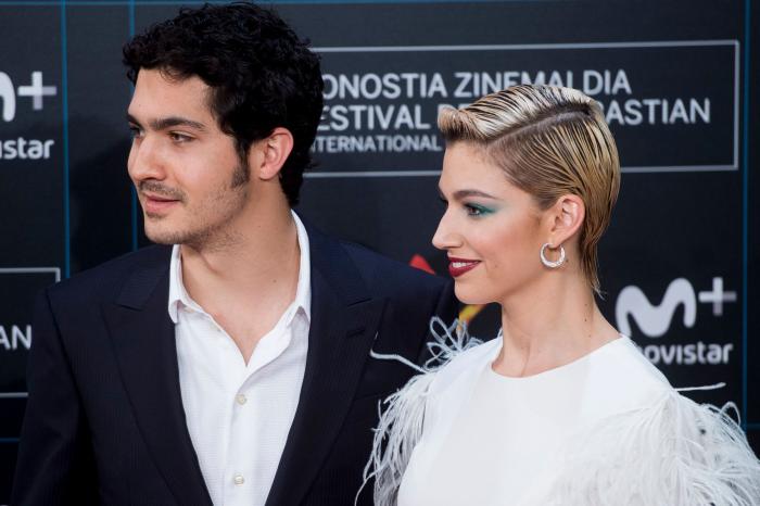 Úrsula Corberó y Chino Darín, acaramelados en su primer posado juntos