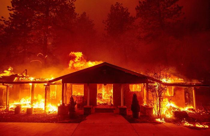 42 muertos y más de 200 desaparecidos en los incendios de California