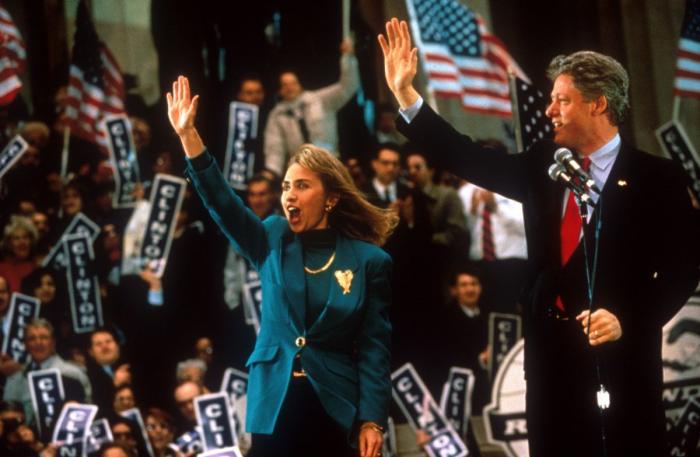 Hillary Clinton baja en las encuestas y Donald Trump sigue subiendo