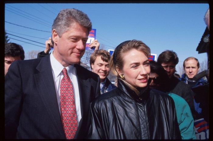 Hillary Clinton baja en las encuestas y Donald Trump sigue subiendo