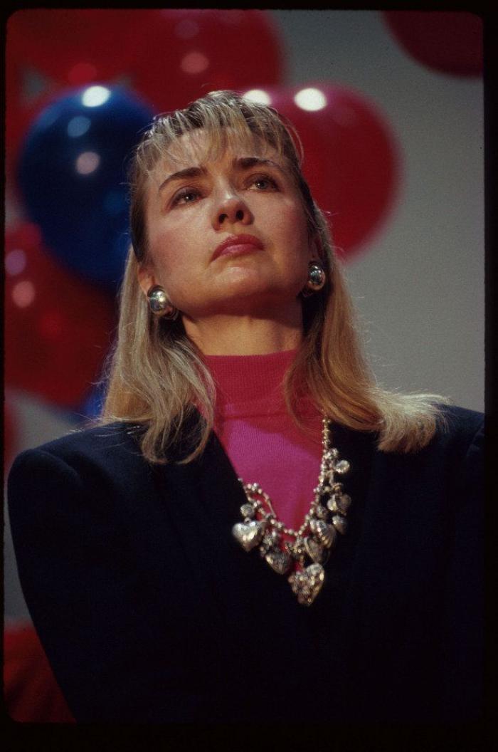 Hillary Clinton baja en las encuestas y Donald Trump sigue subiendo