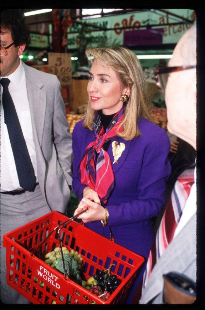 Hillary Clinton baja en las encuestas y Donald Trump sigue subiendo