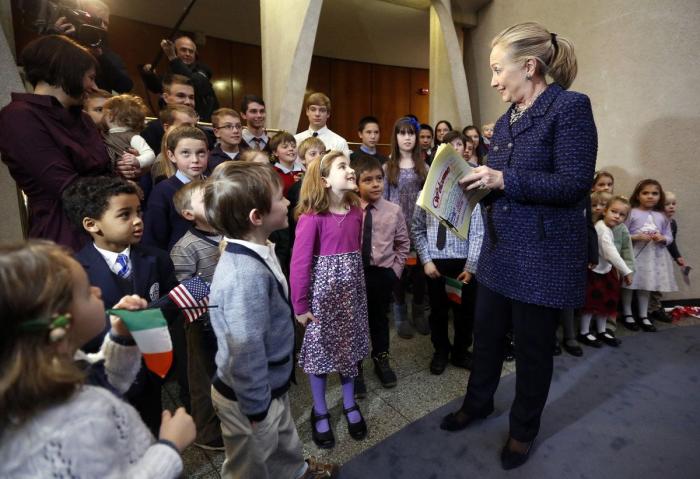 Hillary Clinton baja en las encuestas y Donald Trump sigue subiendo