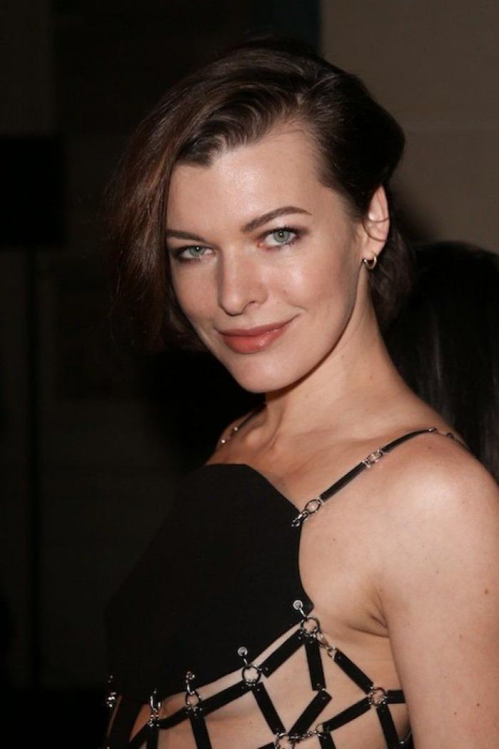 Versace reúne a las cinco top models de los 90 para homenajear a Gianni