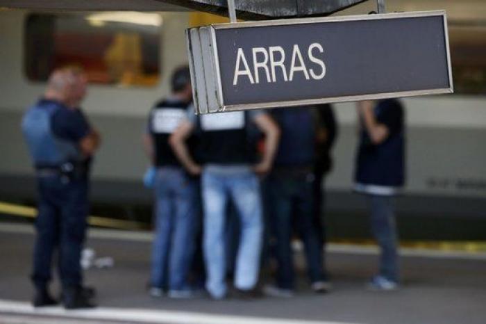 Un terrorista deja tres heridos en un tiroteo en un tren francés