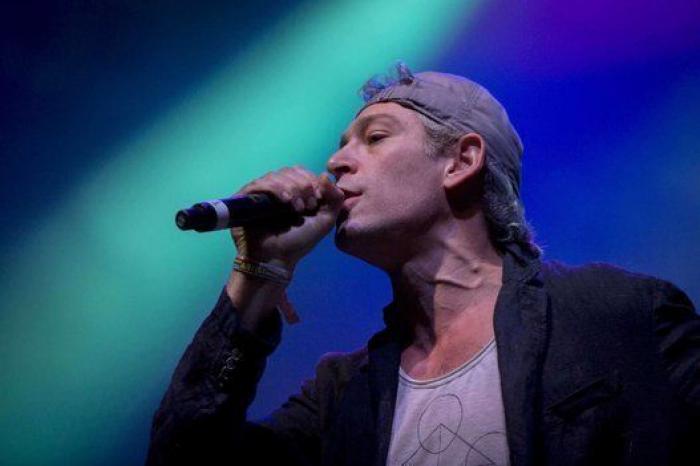 Matisyahu canta en el Rototom entre abucheos de parte del público y banderas palestinas