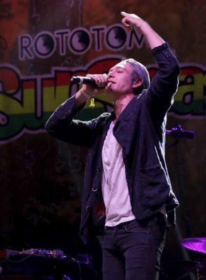 Matisyahu canta en el Rototom entre abucheos de parte del público y banderas palestinas