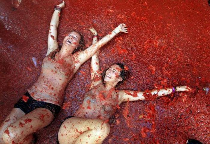 La Tomatina celebra su 70 aniversario con más de 22.000 participantes