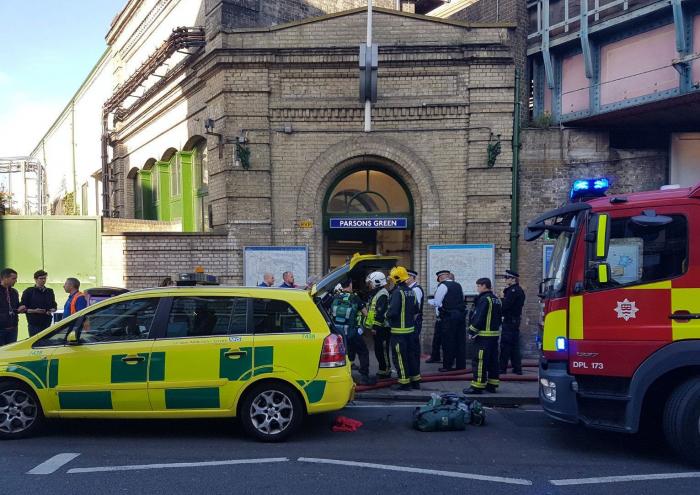 Un atentado terrorista con explosivos deja 22 heridos en el metro de Londres