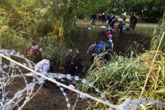 El refugiado zancadilleado por una periodista, en Barcelona: "Os amo, gracias por todo"