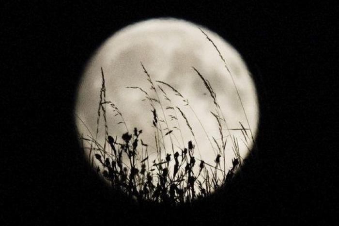 Las impresionantes imágenes de la 'superluna' de finales de agosto