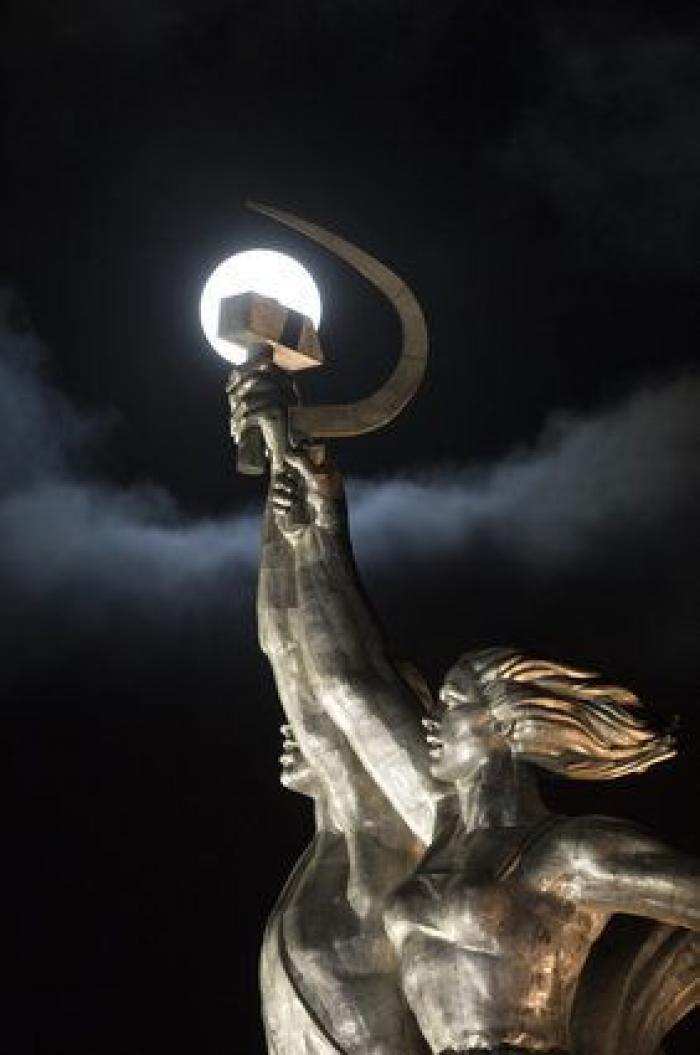 Las impresionantes imágenes de la 'superluna' de finales de agosto