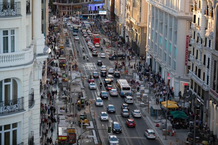 El caos de pasear por la Gran Vía en obras (FOTOS)