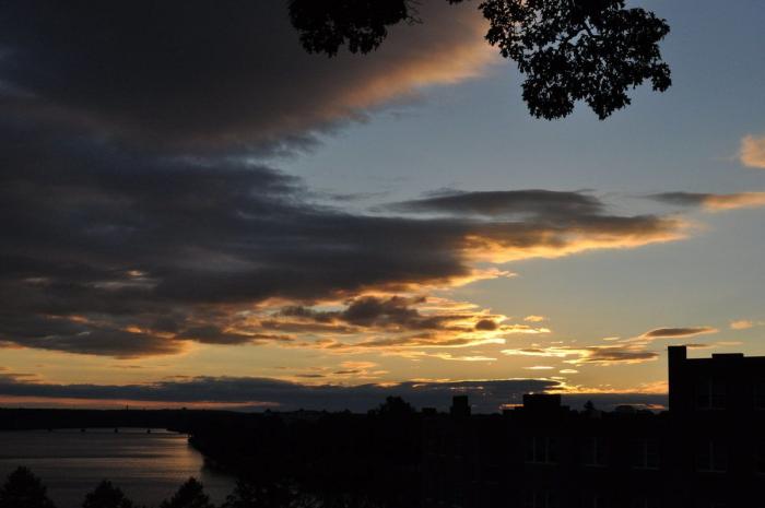 Un usuario capta la foto de esta nube y no paran de llover memes