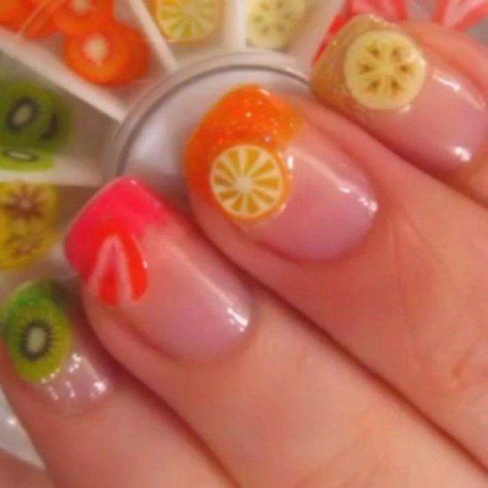 La genial reacción de un padre después de que su hijo sufriese 'bullying' por pintarse las uñas