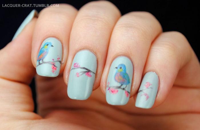 La genial reacción de un padre después de que su hijo sufriese 'bullying' por pintarse las uñas