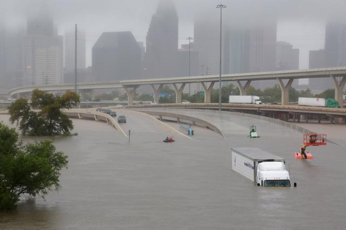 Las "catastróficas" inundaciones de la tormenta Harvey que han dejado cinco muertos en Texas
