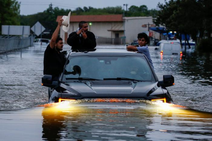 Las "catastróficas" inundaciones de la tormenta Harvey que han dejado cinco muertos en Texas