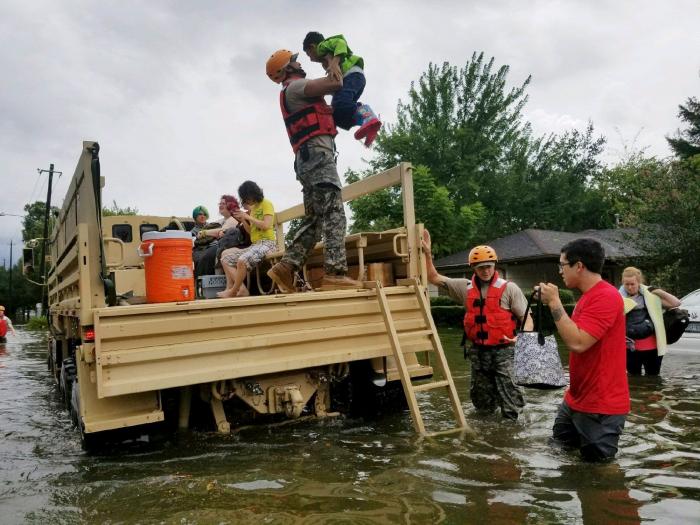 Las "catastróficas" inundaciones de la tormenta Harvey que han dejado cinco muertos en Texas