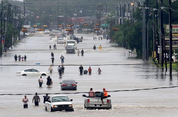Las "catastróficas" inundaciones de la tormenta Harvey que han dejado cinco muertos en Texas