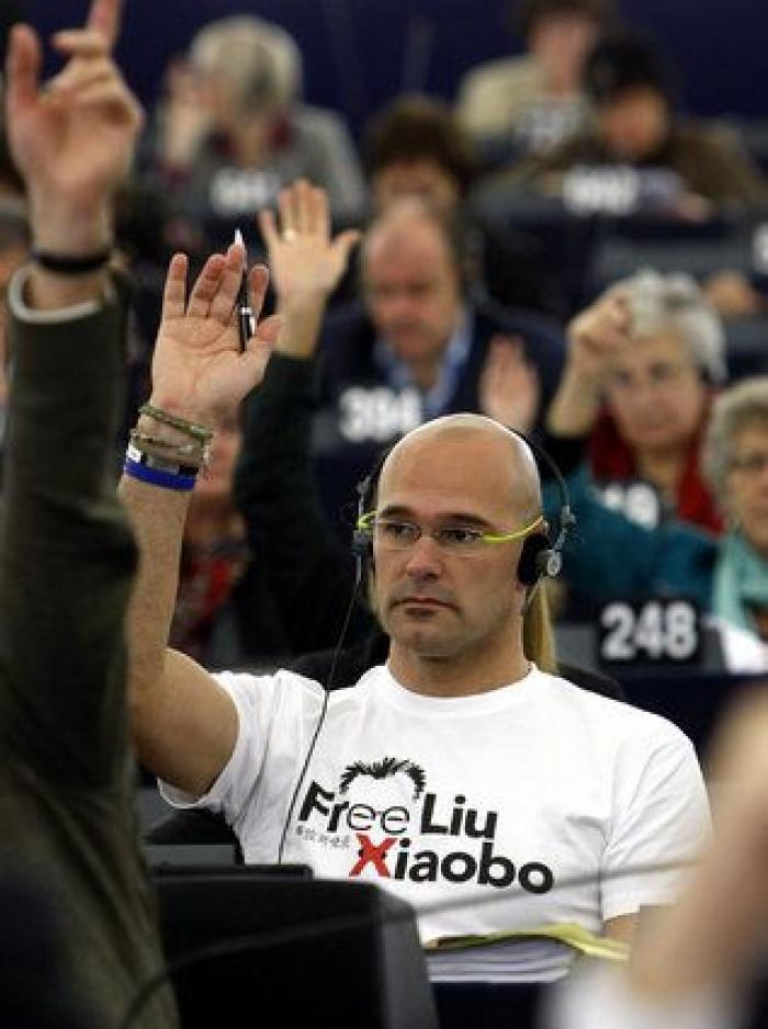 Raül Romeva: "Rajoy nos ayuda muchísimo a ganar votos con sus meteduras de pata"