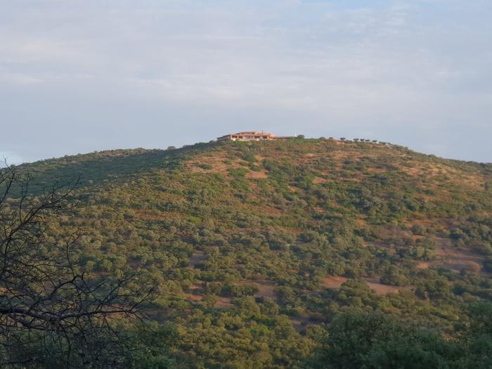 La Nava del Barranco: 24 horas en el refugio natural del lujo