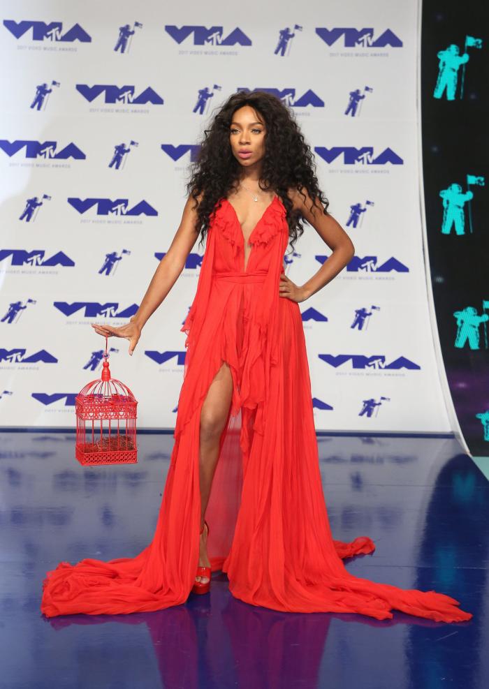 El rapero Kendrick Lamar triunfa en los MTV Video Music Awards